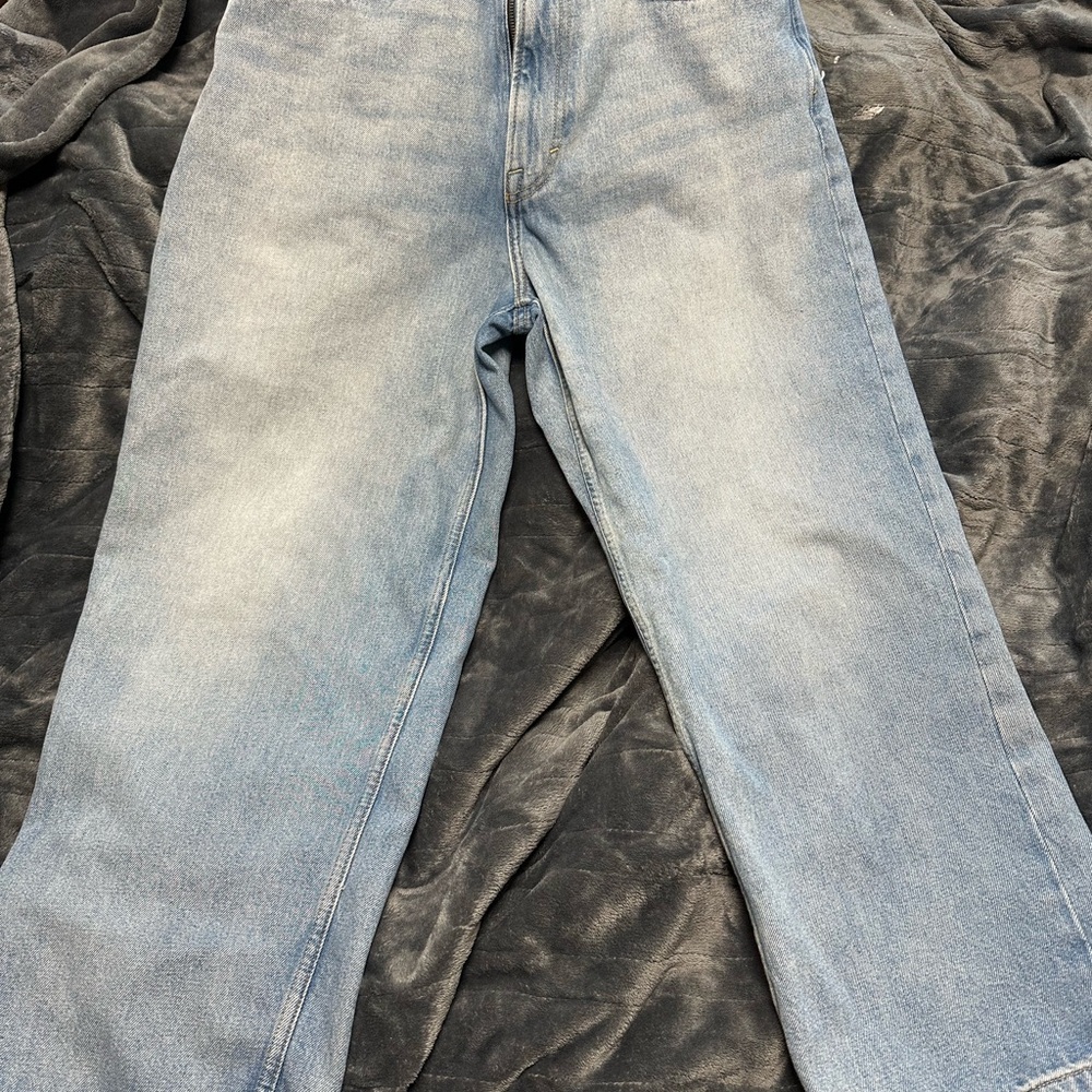 H&M Light Blue Relaxed Jeans